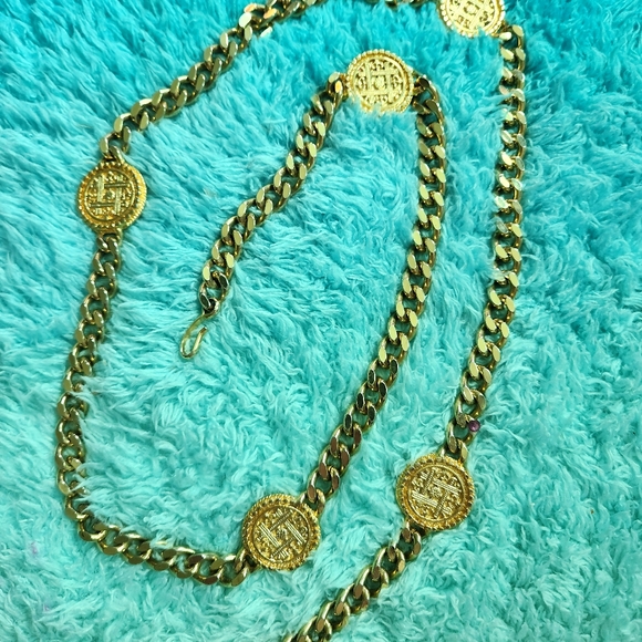 Vintage medallion gold belt main image 6